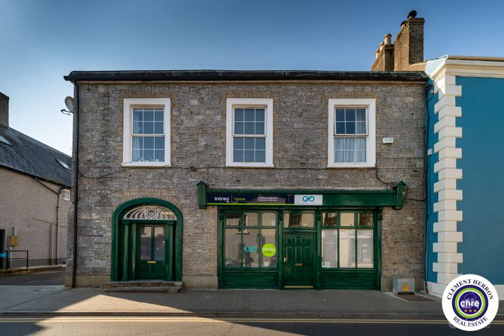 Oriel House, Main Street, Portarlington, Co. Laois, R32VFX9