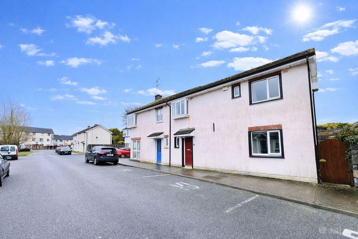 5 Croke Gardens, Thurles, Thurles, Co. Tipperary, E41K7F6