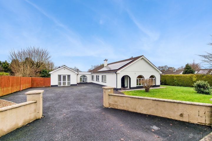 14 Hillcrest, Tulla Road, Ennis, Co. Clare, Ennis, Co. Clare, V95C3C5