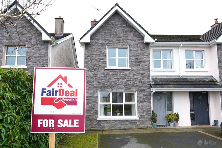 45 Danesfort Court, Loughrea, Co. Galway, H62KH57