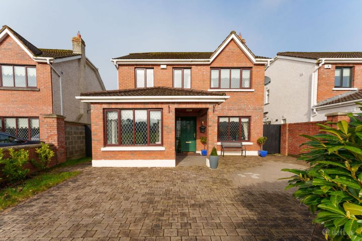 3 The Downs, Liffey Hall, Newbridge, Co. Kildare, W12AK37