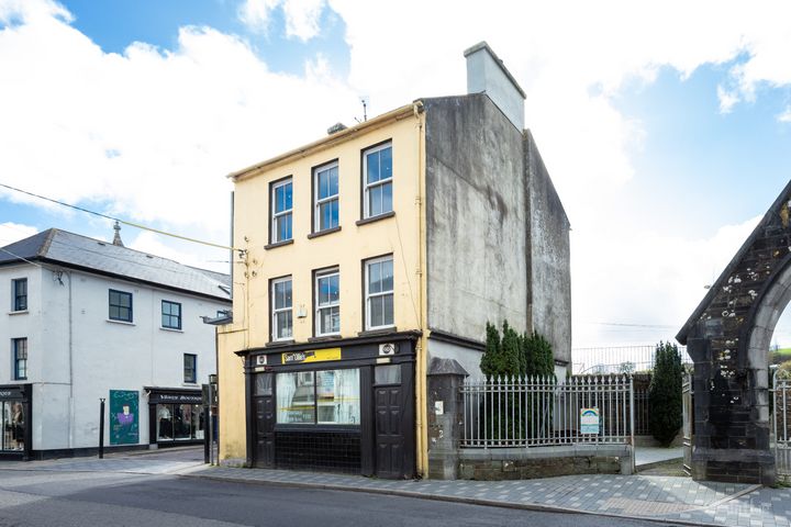 The Fairfield Bar, 60 Bridge Street, Skibbereen, Co. Cork, P81XY44