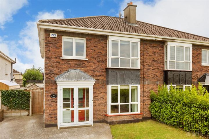 25 Johnsbridge Park, Lucan, Lucan, Co. Dublin