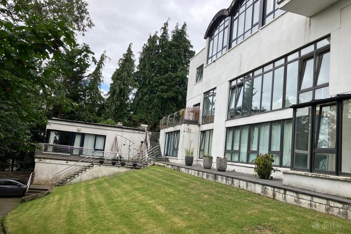 Main Road, Glounthaune, Co. Cork