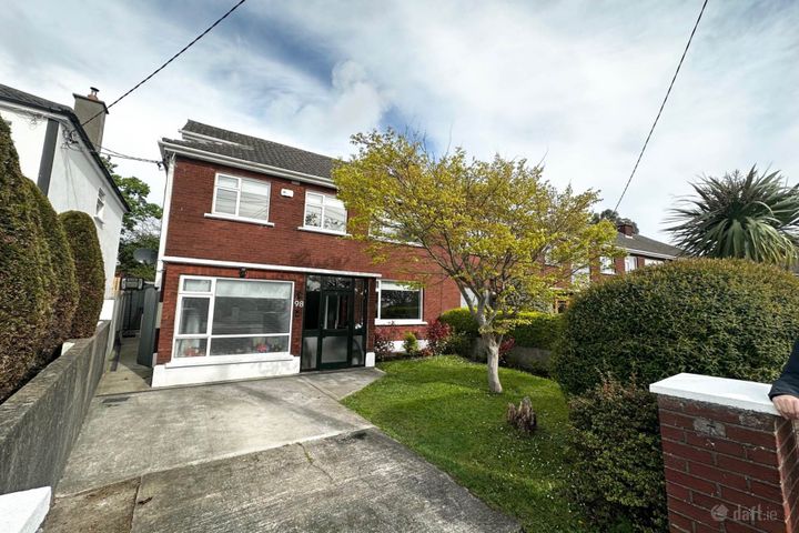 Foxfield Road, Raheny, Dublin 5