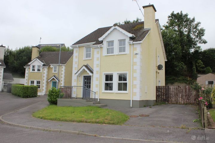 9 Orchard Close, Manorcunningham, Co. Donegal