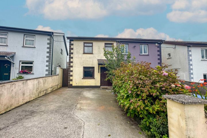 62 Claremont Park, Circular Road, Rahoon, Galway, H91P3KA