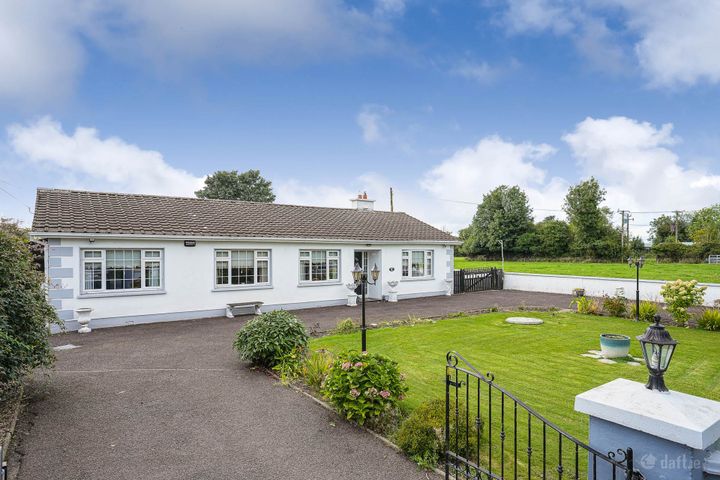 Halltown, Dunderry, Navan, Co. Meath, C15AE24