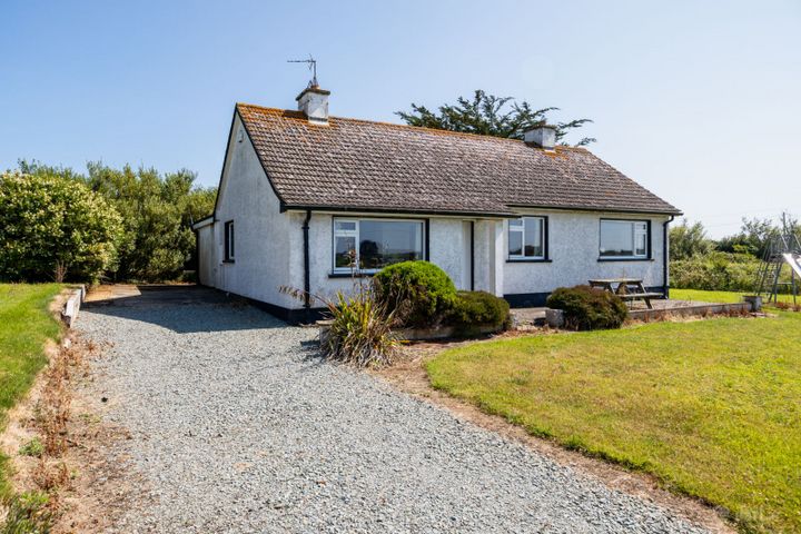 Waddingsland, Saint Helen's, Rosslare Harbour, Co. Wexford, Y35CK72