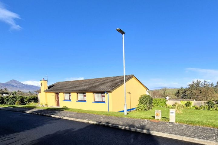 Avila, 21 Kings Hill, Westport, Co. Mayo, F28K160
