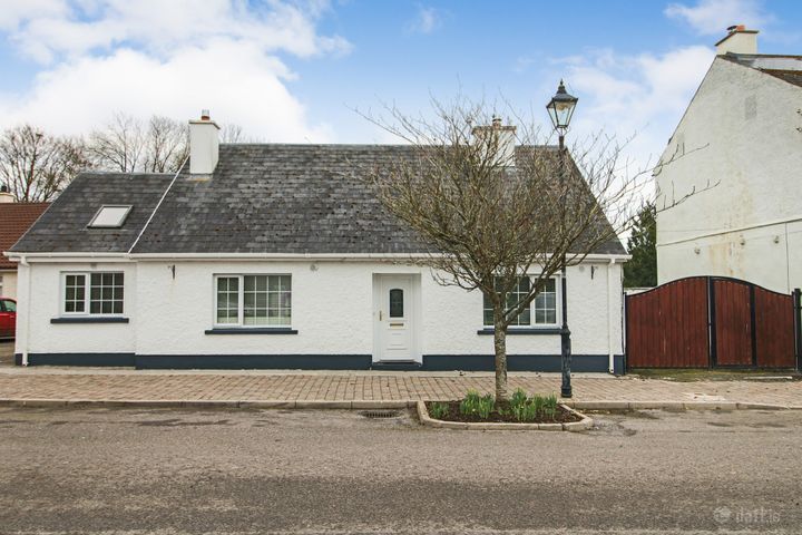 Quay Street, Drumsna Village, Carrick-On-Shannon, Co. Leitrim