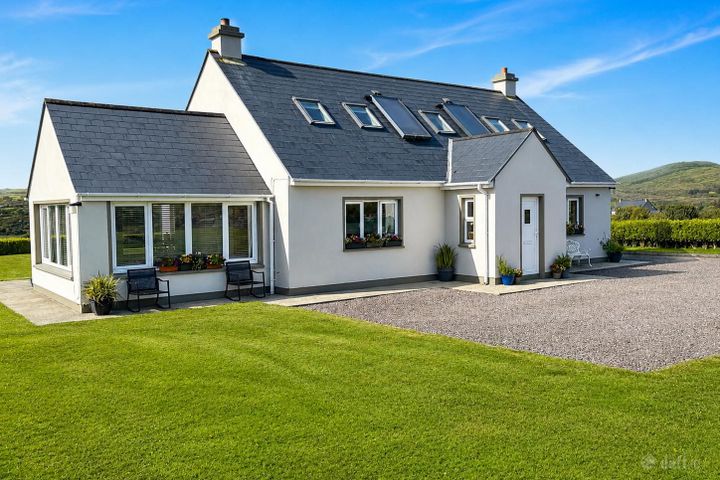 Knock, Lowertown, Schull, Co. Cork, P81HY26