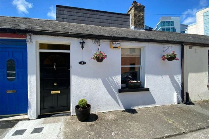 3 Emerald Cottages, Off Grand Canal Street, Dublin 4, D04Y3C9