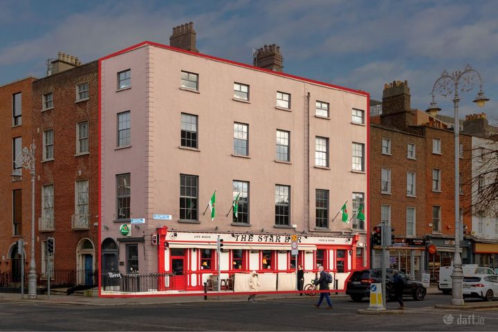The Star Bar, 43 44 Baggot Street Lower, Dublin 2, D02YC83