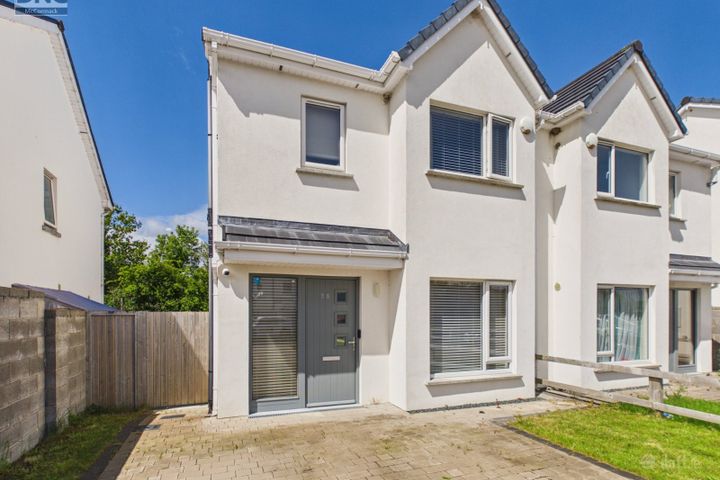 38 Oakwood Park, Derrinturn, Carbury, Co. Kildare, W91N25N