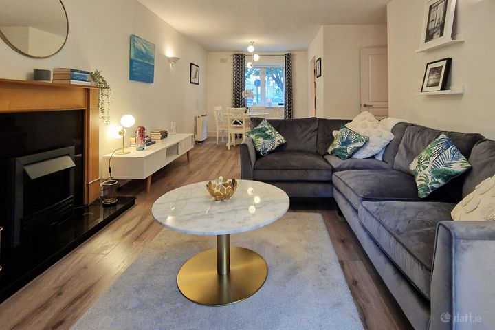 Steeple Gate, Sandymount, Dublin 4