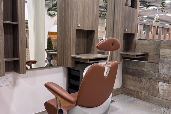 The Collective By Lloyds, Boxworks, 40-44 Patrick Street, Waterford, Ferrybank, Co. Waterford