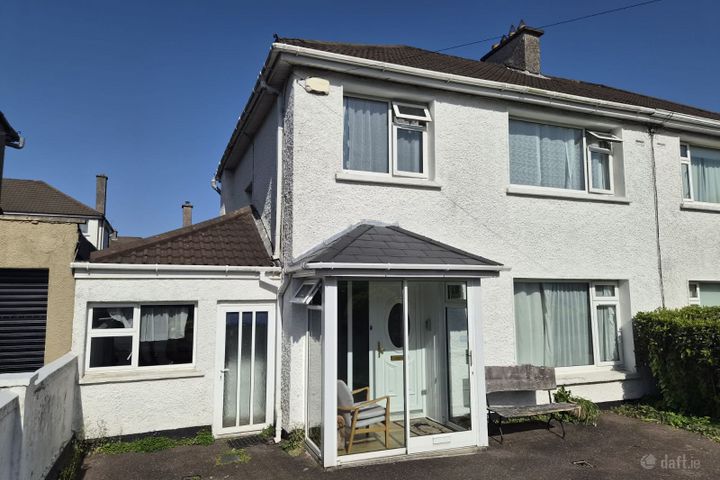 18 Summerstown Drive, Glasheen Cork City, Glasheen, Co. Cork, T12CKK2
