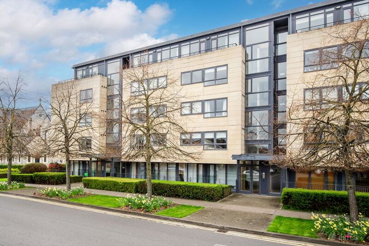 26 MILLTOWN HALL, MOUNT SAINT ANNES, MILLTOWN, Dublin