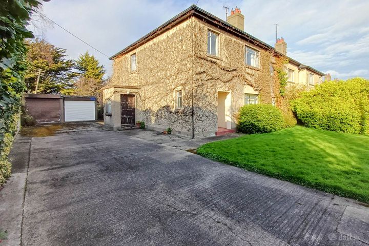 1 And 2, Greenlands, Sandyford Road, Dublin 16, Co. Dublin, Dundrum, Dublin 16, D16P110