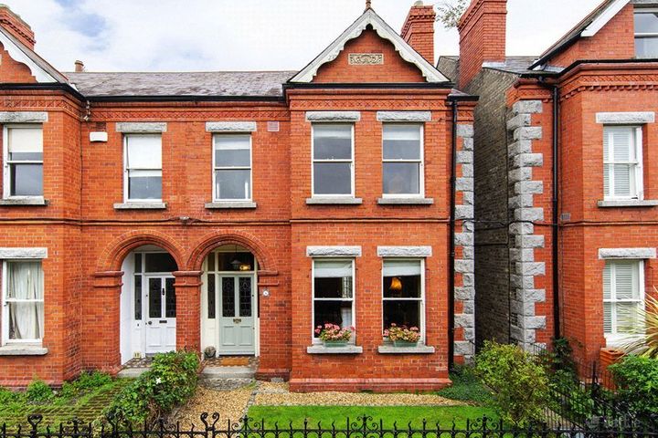 9 Holyrood Park, Sandymount, Dublin 4, Dublin 4, Dublin