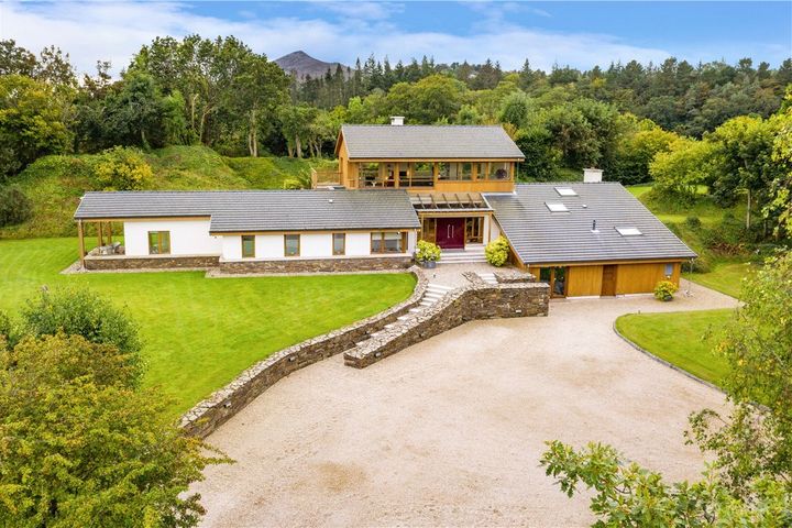 Long Acre, Cookstown, Enniskerry, Wicklow