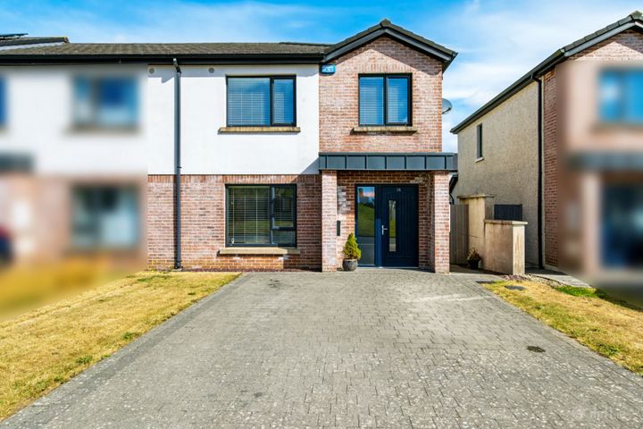 14 Manor Grove, Roxborough Manor, Mulgannon, Co. Wexford, Y35E6HX