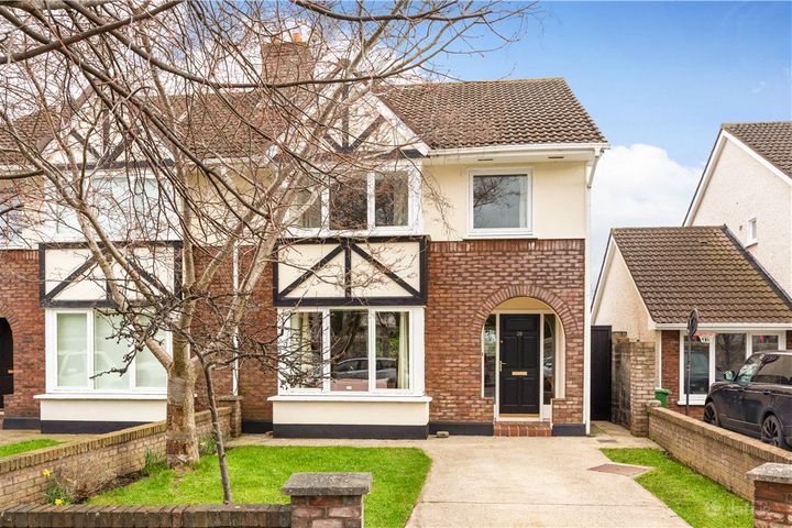 29 Glencairn View, The Gallops, Leopardstown, Dublin 18, D18Y037