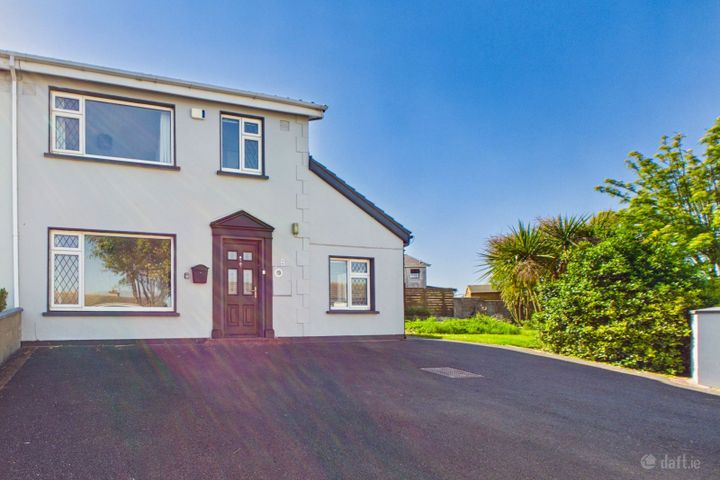 2 Hawthorn Walk, Hillview, Waterford City Centre, Co. Waterford, X91E9TX