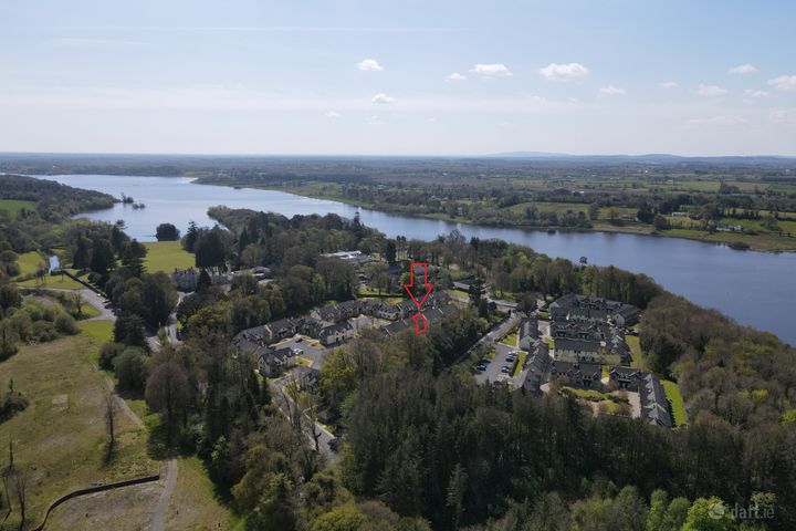 20 Earl Court, Lough Rynn, Mohill, Co. Leitrim, N41E3H4