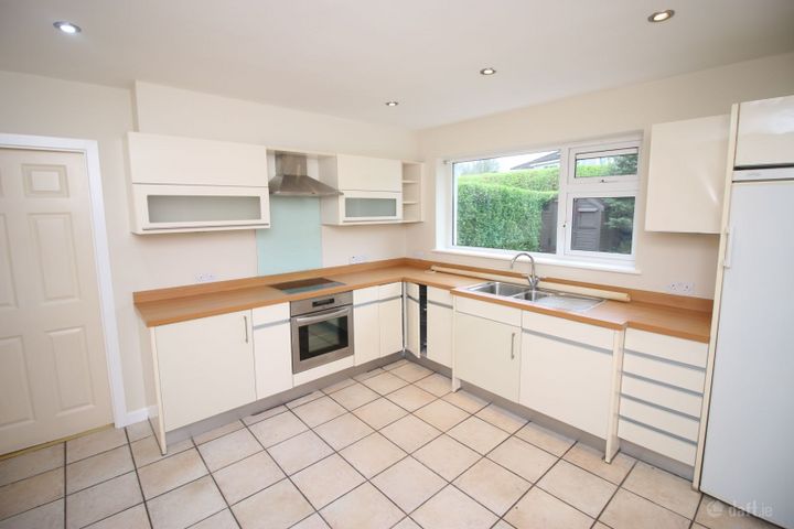 13 Manor Grove, Thornbury View, Rochestown, Co. Cork