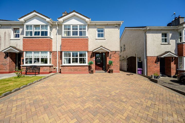 4 Dun Eoin Brook, Carrigaline, Carrigaline, Co. Cork, P43FK44