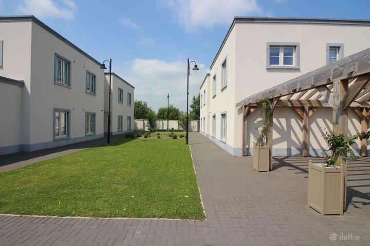 2 The Oaks, Blackabbey Road, Adare, Co. Limerick