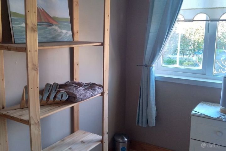 184 WATERVILLE CRESCENT, Dundalk, Co. Louth