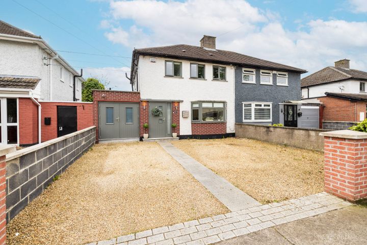 15 Shanowen Avenue, Dublin 9, Santry, Dublin 9, D09E7N1
