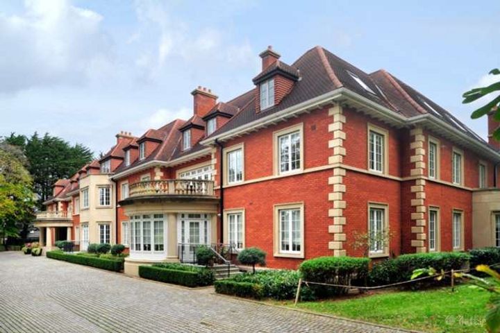 40 Hollybrook Apts, Brighton Rd, Foxrock, Dublin 18, Dublin