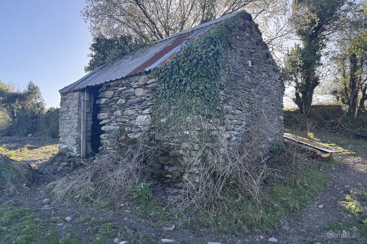 Lands & Ruin, Ardsheelhane West, Sneem, Co. Kerry