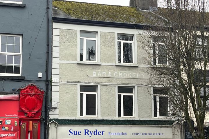 First Floor Apartment , 60 Kenyon Street, Nenagh, Co. Tipperary