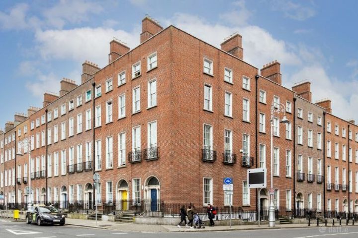 Mountjoy Square West, Dublin 1