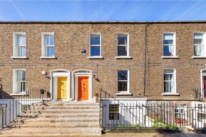 3 Pearse Square, Dublin 2, D02K798