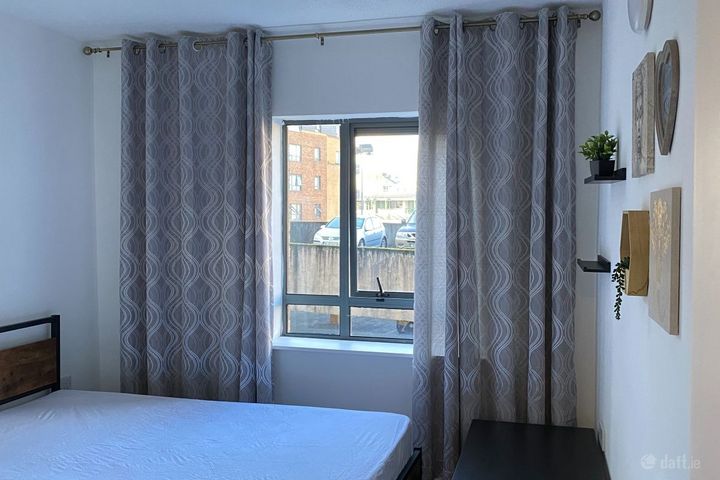 Mount Kennett Place, Dock Road, Limerick City Centre