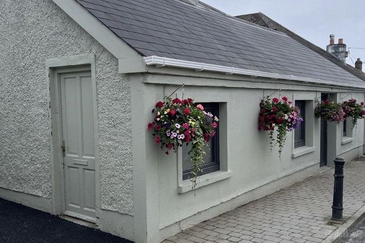 Chapel Street, Ballymore Eustace, Naas, Ballymore Eustace, Co. Kildare