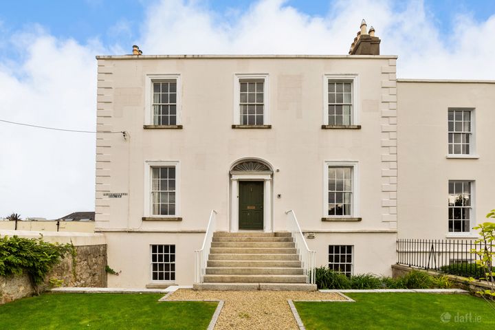 1 Lower Prince Edward Tce, Blackrock, Dublin, Dublin