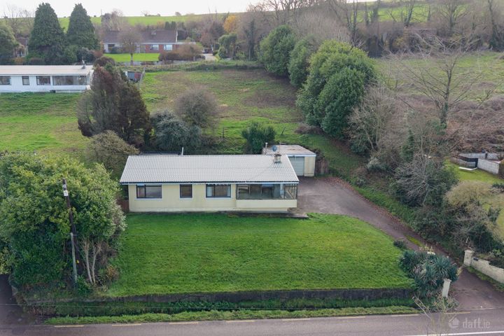 "Beech Lodge", Ballinveiltig, Curraheen, Cork, Co. Cork, T12EAH1