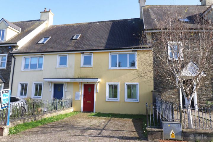 33 The Lawn, Castletownshend, Union Hall, Co. Cork, P81R681