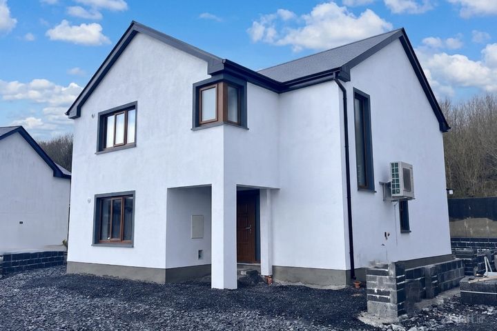 17 Craobh Bán, Quay Road, Newport, Co Mayo, F28K8N5