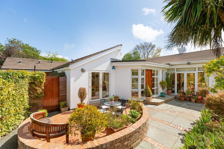 Cuan Mara, Sandycove Rd, Sandycove, Dublin