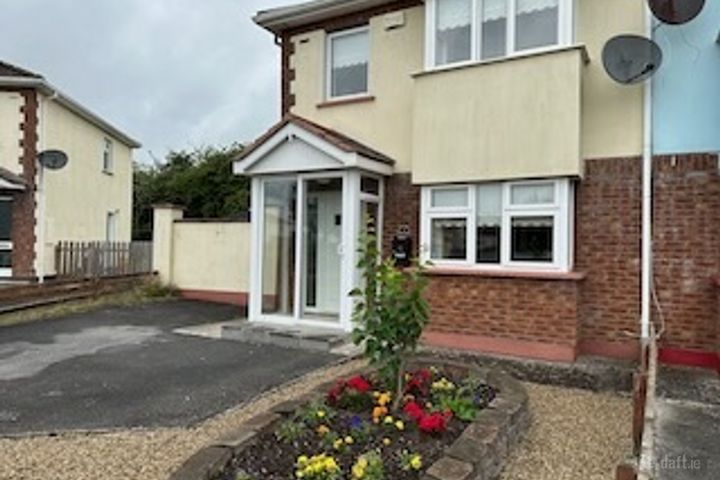 2 Castle Heights, Castlepollard, Westmeath, Westmeath