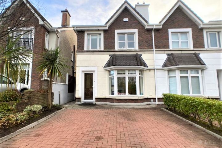 125 Ros Caoin, Roscam, Galway, Galway