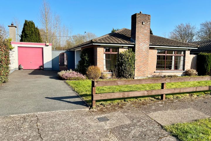 9 Braganza, Athy Road, Carlow, Co. Carlow, R93DP22